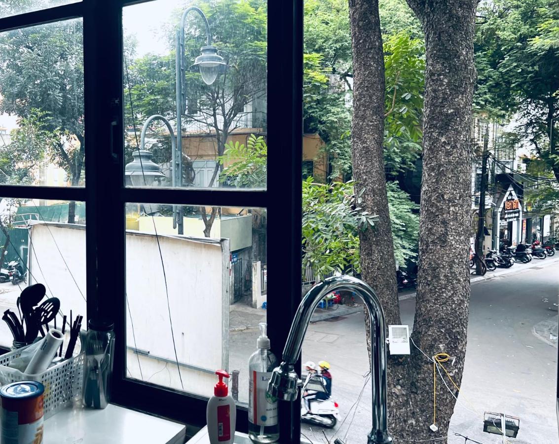 The First Ba Trieu Ha Noi Bed and Breakfast Hanoi Buitenkant foto