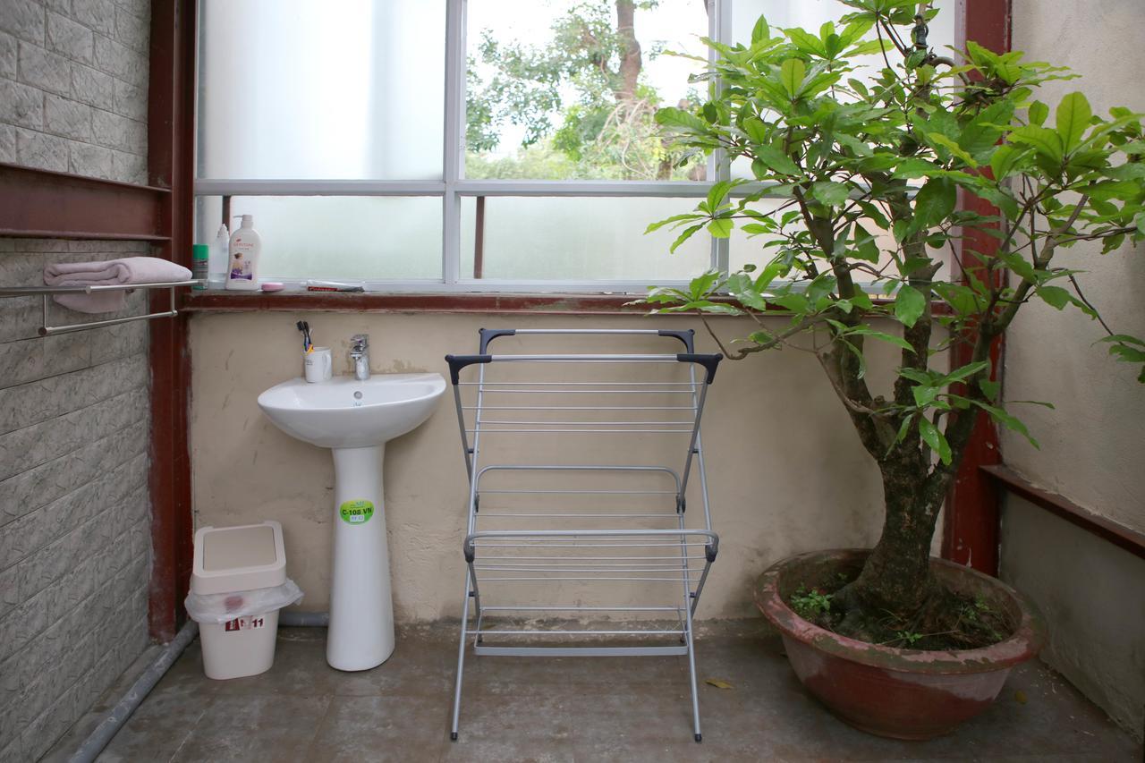 The First Ba Trieu Ha Noi Bed and Breakfast Hanoi Buitenkant foto