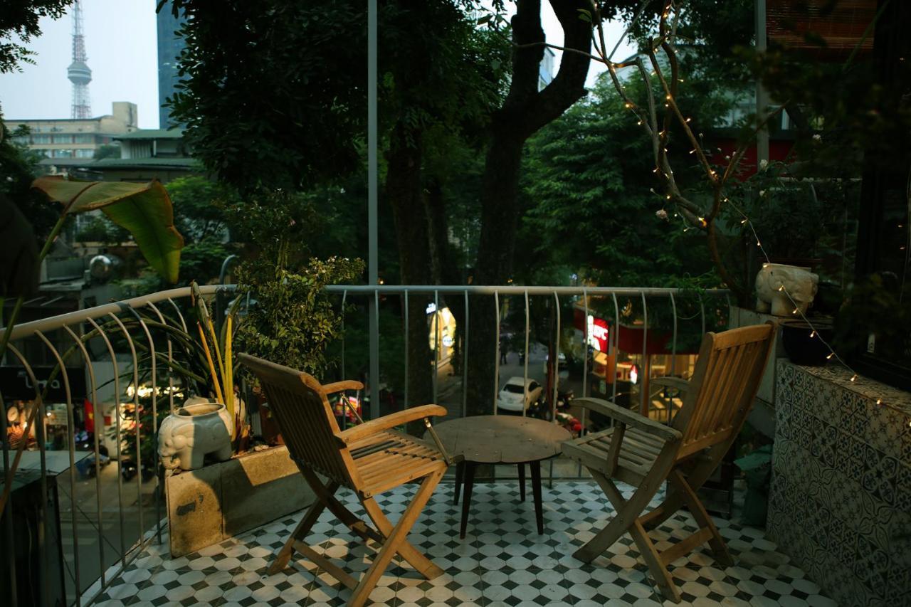 The First Ba Trieu Ha Noi Bed and Breakfast Hanoi Buitenkant foto
